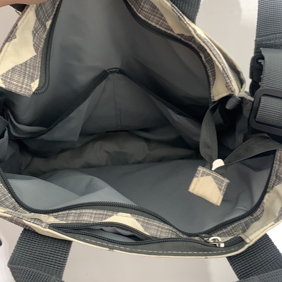 Skip Hop Duo Signature Diaper Bags grey neutral diaper bag - Picture 6 of 15
